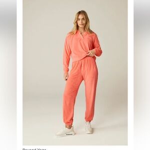 Beyond Yoga Terry jogger and top